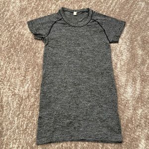 Lululemon Short Sleeve Shirt